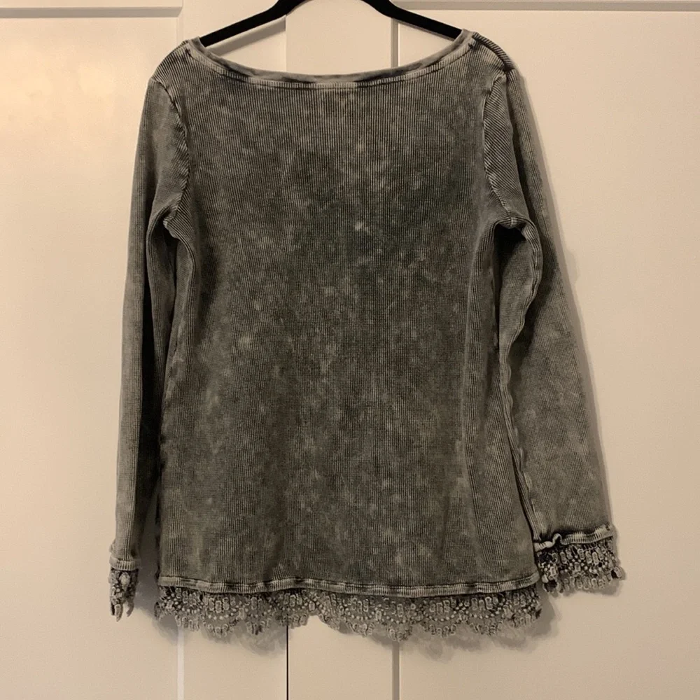 Soft Surroundings Sutton Gray Thermal Waffle Tunic Top Crochet Lace Trim Medium - Picture 4 of 6